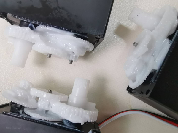 齒輪潤滑脂在齒輪部件上起到哪些作用？